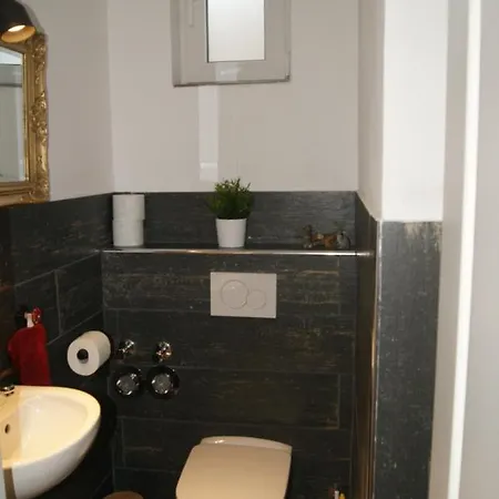 Fraeulein Frenz 別荘