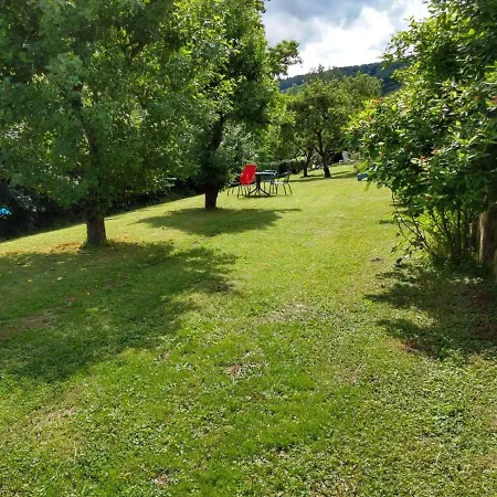 Fraeulein Frenz 別荘